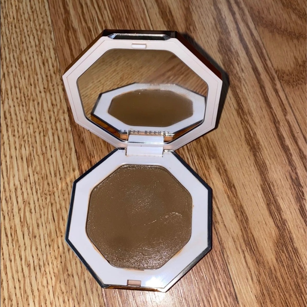 Fenty Cream bronzer